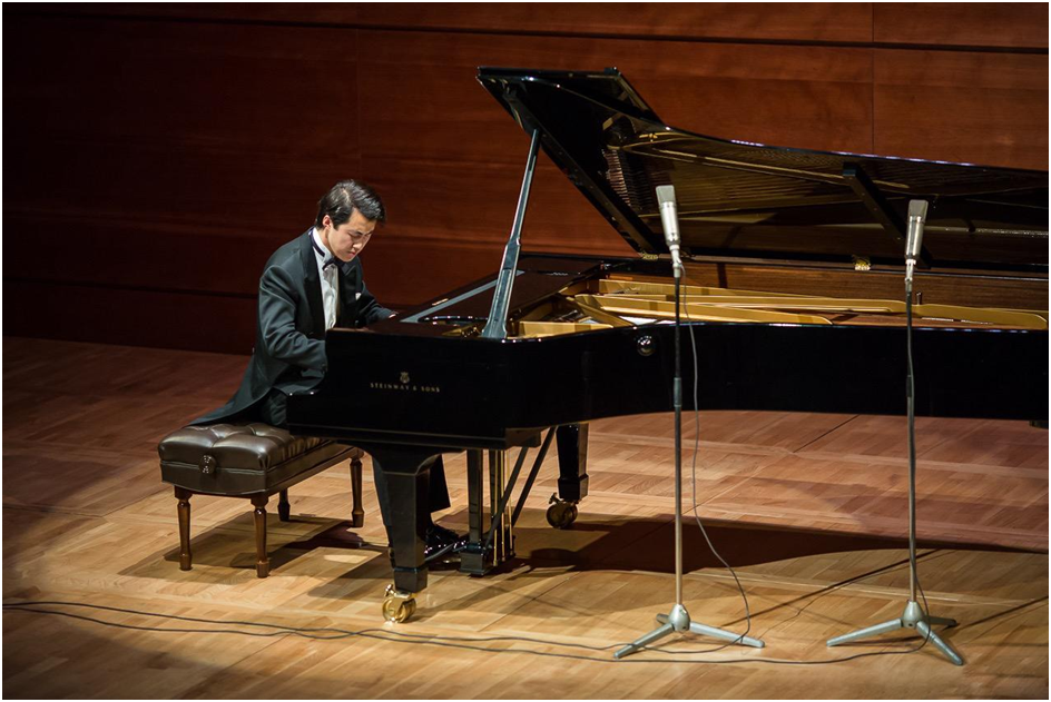 A Noto, il pianista cinese Haiou Zhang. Hommage à Chopin